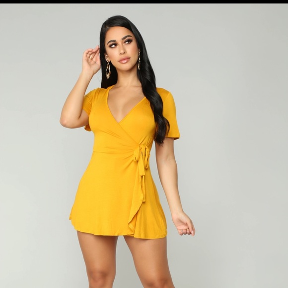 Short Jumpsuit - Picture 2 of 4